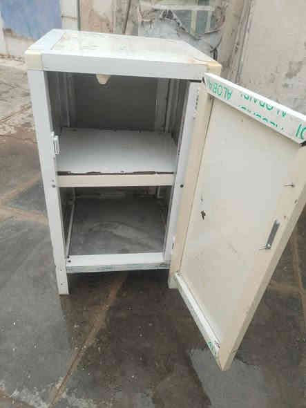 كاونتر طباخ نضيف اسعر 25 قفل عنوان شطره حي زهور ***********
