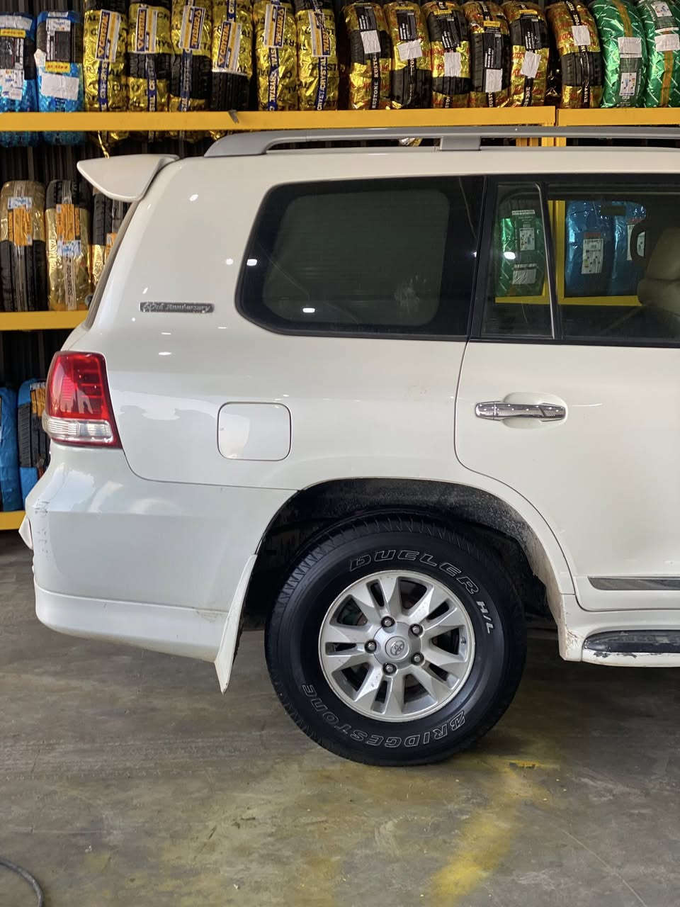 السلام عليكم
متوفر تاير جديد كافه القياسات والاحجام 

كوري تايلندي صيني انتاج حديث 

واسعار جمله 

فتح وشد داخل المركز مجاني 

العنوان مدخل الشباب مقابيل حسينه حواس 

الرقم ***********
