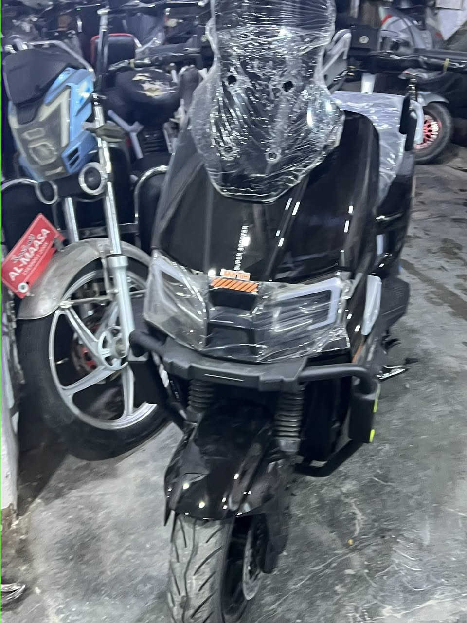 إسلام عليكم ماطور شحن للبيع بعده جديد متر ما ماشي نوعيه تخبل مثل ماتشوف بصور عدد البطاريات 6 /32امبير يمشي 90كيلو سعر 825وبي مجال ***********واتس
