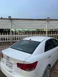 سيراتو مديل 2011 سياره جاهز مكينه كير حداديه  بس يرادله  صبغه  رقم أرب...