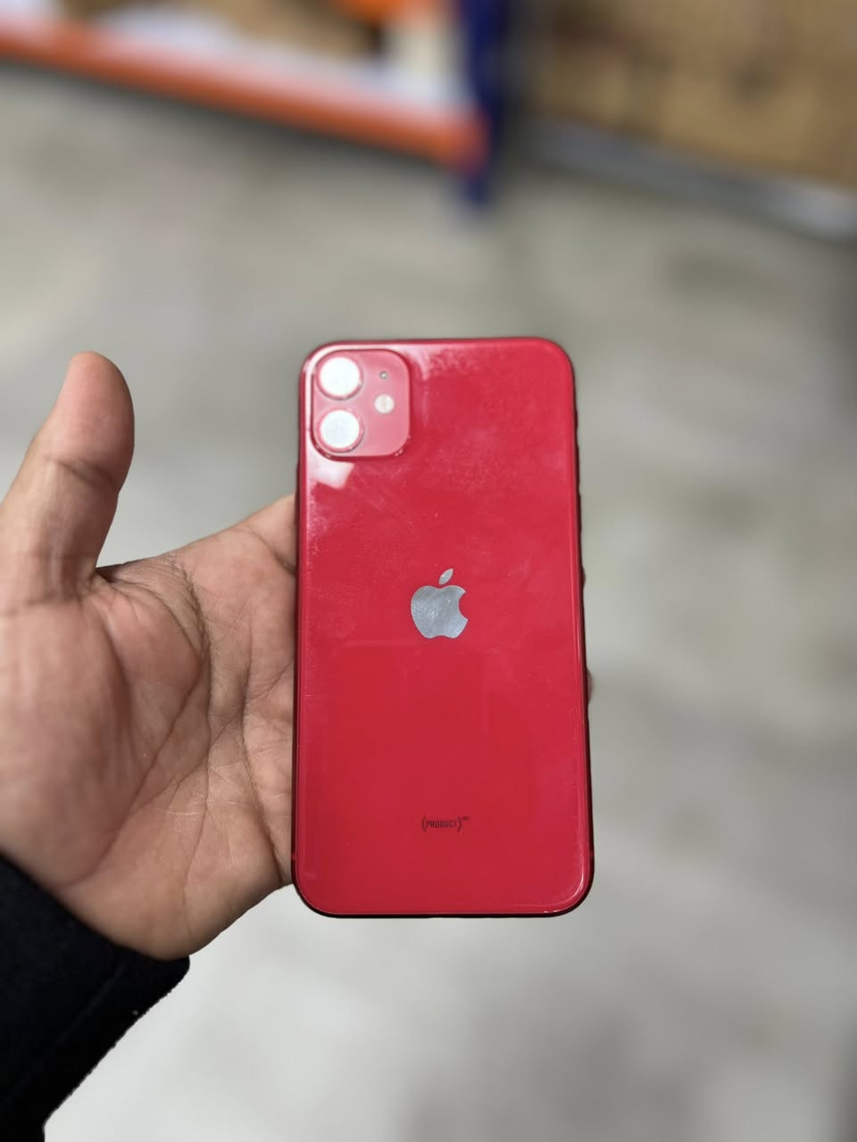 السلام عليكم أيفون 11عادي للبيع إجهاز فول نظيف شرط الفحص ما مفتوح شرط الحاسبه كله عل شركه امريكي نظافته 95 السعر خاص ***********
