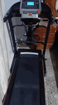 جهاز لبيع مستعمل قليل يحمل وزن 150مع رجاج بطن وقياس نبضات القلب جهاز جبلي  تصال ***********
