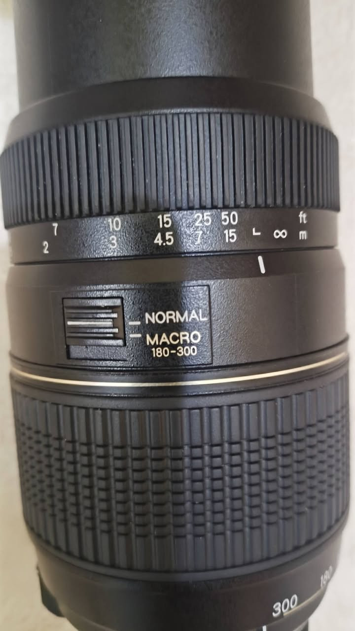 عدسه نيكون  للبيع 300*180
رقم الهاتف ***********
