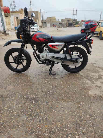سلام عليكم شباب دراجه بوكسر موديل /22/ رقم نكليزي ميسان 
بسمي دراجه مال جناي يعني مامتعبهه مكاني ميسان سعر /1900/ هاذ رقمي /***********/
