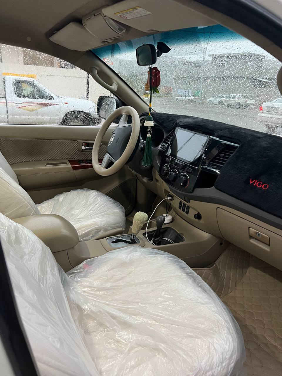 السلام عليكم 

فورجنر للبيع موديل ٢٠١٠ 
٤سلندر 
رقم سليمانيه باسمي 
سنويه جديه 
مكينه و كير بشرط
صبخ بونيد فقط
جامرلخ واحد إمامي تعديل بارد 
جزء من باب خلفي تعديل بارد 
السياره جاهزه ومابيها نقص 
تفاصيل السياره بالسونار 
 سعر ١٥٥ وبيه مجال 
مكان السياره طوز خورماتو
للاستفسار الاتصال على الرقم 
***********
