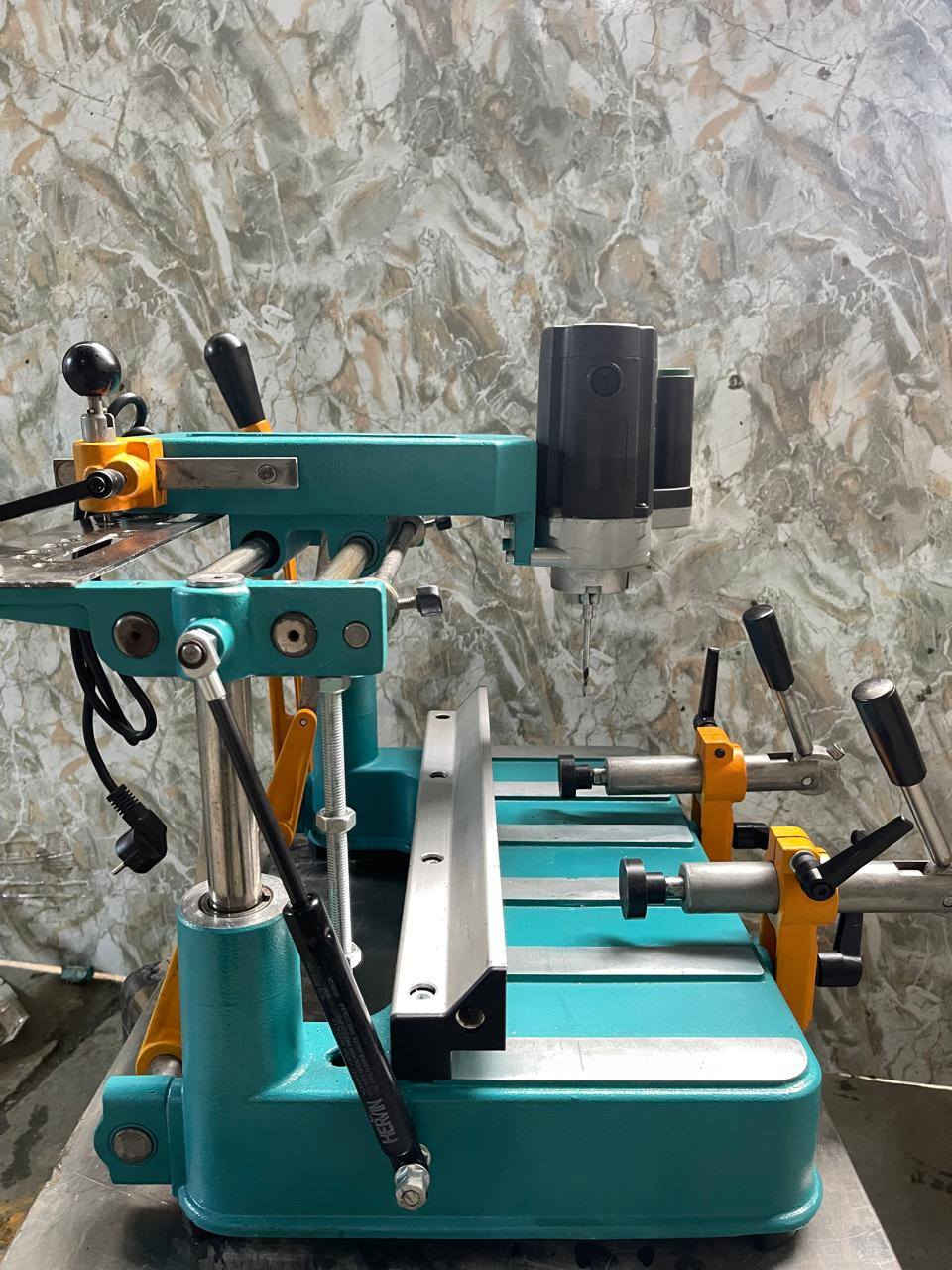 للبيع كيلون يلمز حيل نضايفه شرط الشغل مكاني موصل يوجد توصيل


**إذا كنت صاحب هذا الإعلان وتريد حذفه لأي سبب، رجاءا أرسل رسالة إلى الدعم الفني**