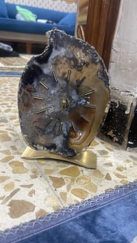 ساعة قديمة • عقيق شجري مصور