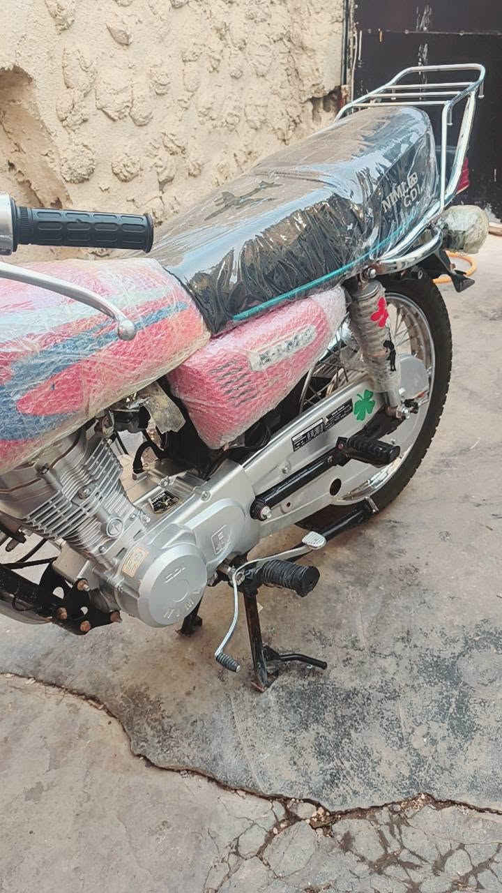 سلام عليكم دراجه اربعه كير مديل 26 صارلها شهرين من طالعه
كهربائيات كله شغاله دراجه مكفوله كفاله عامه السعر 700

وبيها مجال الرقم *********** العنوان كربلاء حي الغدير
