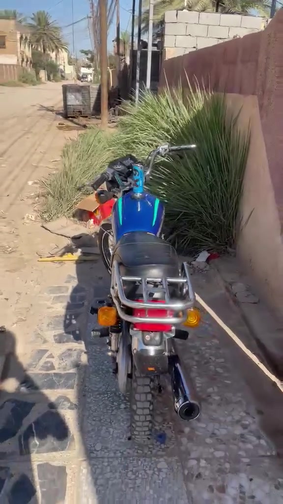 سلام عليكم دراجه نامه شلامجه اوراق أصولي كمرك مدفوع يعني بوجهك ترقم الدراجه موديل 2023خير من الله لا تبخير ولا تنقيص شلعه ومعدل طياره ب700وبيها مجال هاذه رقم راعيها مكلف بنشر ***********
