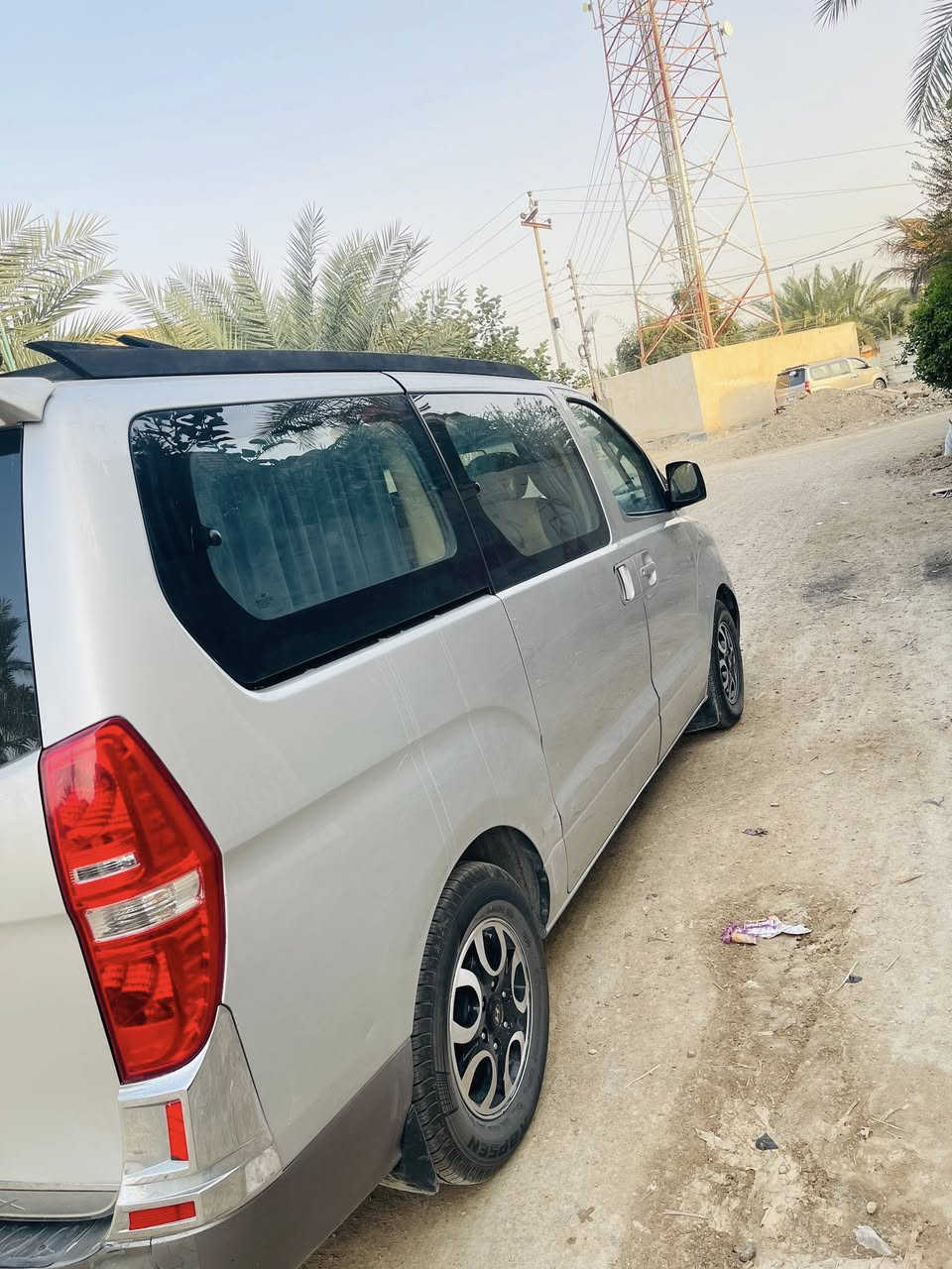 يا الله سلام عليكم اخوان سيارة ستاركس مديل 2008 سيارة شوّفت عينك جديده وحلوة مال جاني سيارة جهازة الخير وقطره مال خياس ما بيه سارة متعوب عليها رقمها بغداد نكليزي الجديد سويتها صارله 3ايام من سقطتت سيارة ضررها بيها جاملغ من كوريا صبغ بس وبيه جنطه تبديل وسونارها عندي موجود مكينه كير كله جديد خير من الله السيارة مفتوح مو مسكر سعرها 125 بيه مجال عنواني ناصرية قضاء الجبايش هاذ رقمي *********** ما متواجد على الفيس
