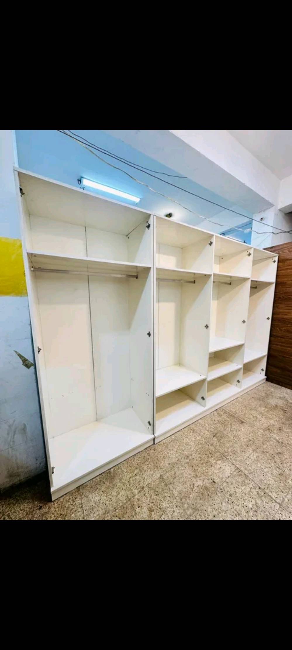 غرفة نوم تركي 🇹🇷مستخدم 
نضام ابواب نضافه فول 
تتكون من 10 قطع 
+ برغي وجوي حديد + قماش وتر بروف + شازلون مخزن + سرير مخزن + اناره شغاله 
سعرهه 900 الف تشمل التوصيل والشد داخل بغداد مجاناً