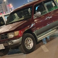 موديل ٢٠٠٠ • وارد خليجي • مكفولة حادث وصبغ