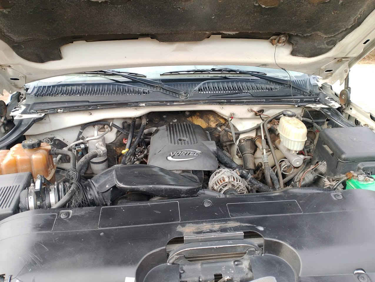 سلام عليكم سلفادور مزاد 2006سياره خير من الله تبريد شغال استفسار اتصل ***********
