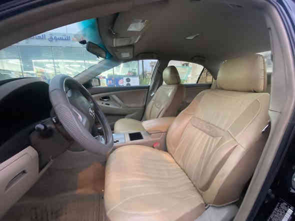 السلام عليكم 
تويوتا كامري 2009 
اسود ملكي سيارة نظيفة ومدامة
كشنات جلد
تبديل جاملغ امامي واحد فقط
محرك مبدل جديد قبل 4 اشهر تقريبا
رقم دهوك باسمي السيارة 
شرط التحويل 
اتكفل باي غرامة على سيارة 
السعر 120 
*********** 
متوفر واتساب
