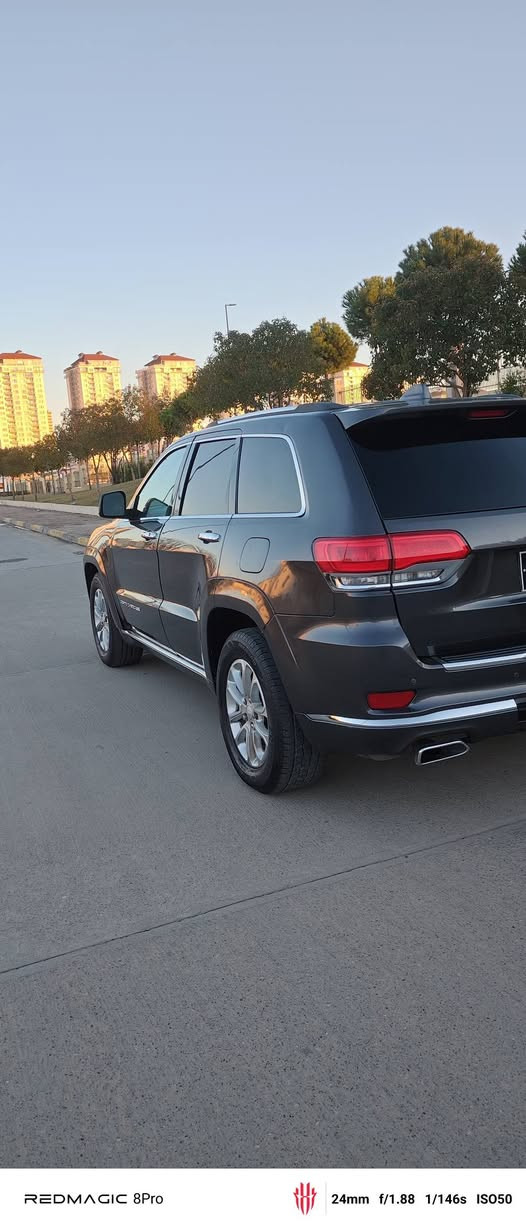 Jeep grand cheroke summit 2016
مواسەفات سەممیت فول فول٢٠١٦ لێزەری دوبەی بێڕەقەم
 V6   3.5 LITRE

٨٣ گەڵا و مەجال ***********

١-     پانۆراما

٢-      شاشەگەورە

٣-      گێڕ ماوس ٨ گێڕ پێشەوە

٤-     کوشن سارد+گەرم+کارەبای+خەزن+٢میمۆری

٥-   ئاوێنە کارەبای+دژە فول+ڕادار+هیتەر+ئیشارەت

٦-      دوزۆنی تەبرید

٧-     ڕادار+خەتی جادە

٨-        ٣٦٠پلە حاسە

٩-      ئۆتۆپارک

١٠-      سیسەمی موکەبەرەی هارمان کاردۆن

١١-     سنوق شەفت+جەگ

١٢-       سوکان هیتەر

١٣-     ڕادار گەورە

١٤-     بەشمەی درگا

١٥      شەغال

SRT١٦-     ناو قاوەی +داژبوڵ تەقەڵی

١٧-   مۆدی ئیکۆ بۆ ١٠٠ کیلۆمەتر تەنها١٣ لیتر ئەخوات لە ناوشار

١٨     ئێمپریفایەر بیلاد هارمان کاردۆن

١٩ -      گێچی دیجیتاڵ

٢٠     +پێشو دوای حاسەو کامێرە

٢١       - ٥ جامی دواوە ڕەش بیلاد

٢٢ -       توانای ١٥٠ وات کارەبای هەیە دابینی بکات

٢٣-      کوشنی دواوەش هیتەر

٢٤ -   فۆرمیگاکانی داری سروشتین

وەزۆر مواسەفاتی تریش کە نانوسرێت 

شوێن سلێمانی *********** سعری ٨٣ گەڵاو مەجالێکی کەم
