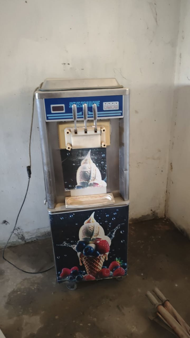 سوفت ايسكريم
الميلاد 
دبل كمبريسر 
الاستفسار اتصال او مراسله الصفحه 
……………………………...
***********
