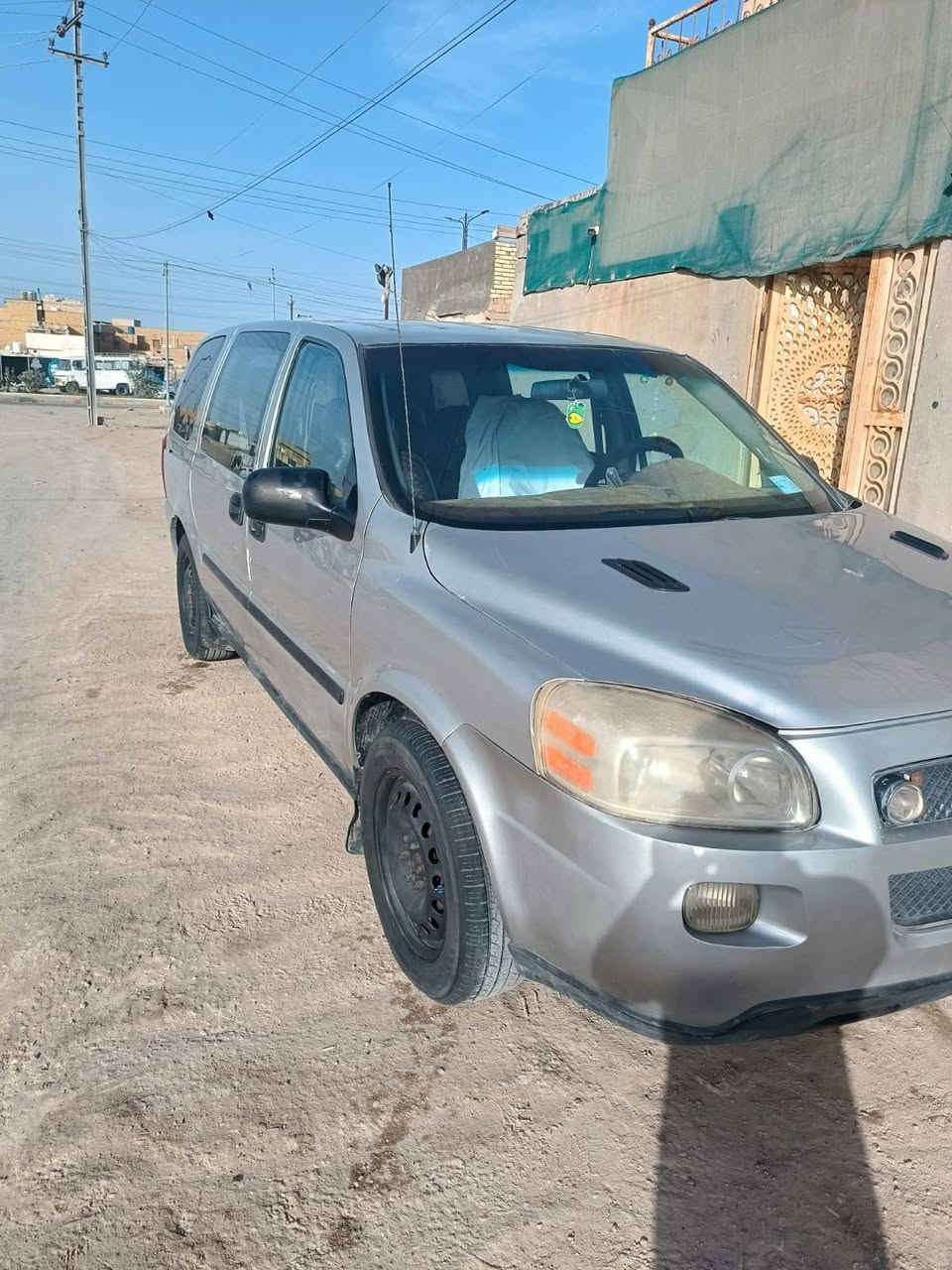 شوفر ليت بلاندر 2008 سنويه 2027 مكفوله من الضربه والتبديل  كير محرك زينات صبغ جماليه رقم بصره مكان السياره ناصريه رقم الهاتف *********** السعر 60 وبيه مجال
