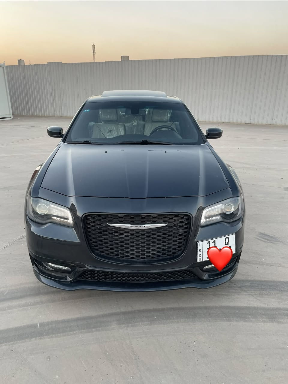 سلام عليكم
كرايسلر أوباما 300 S
  _مديل 2018  
:((السيارة  وارد كندي بيها تبديل جاملغ امامي جهة السايق / سونار مرفق   )). 
المحرك : V6 3.6
المواصفات :
* بلوجكتر امامي LED
* ويل قياس 20 أنج العنكبوت .
* شاشه كبيرة مع نظام ملاحة نفكيشن GPS .
*فور ويل 
* داخل جلد ختم S ابيض
* مقاعد أمامية كهربائية عدد 2 .
* مقاعد أمامية تدفئة .
* تشغيل عن بعد .
* محدد سرعة .
* تلفون بلوتوث .
*  نظام كاربلاي .
* مرايا متحسسة .
* كير ماوس شفتات ستيرن
* بانوراما فتحتين .
* بصمة تشغل عن بعد.
ومعرفه موصفات ال s معروفة
السيارة دخول كتاب ضباط رقمها بغداد  مميز حلو تحويل مباشر
مكان السياره بغداد زيونة
 السعر 195$  بيها مجال للشراي 
للاستفسار واتساب او اتصال فقط 
مكلف بالنشر

‭***********‬

