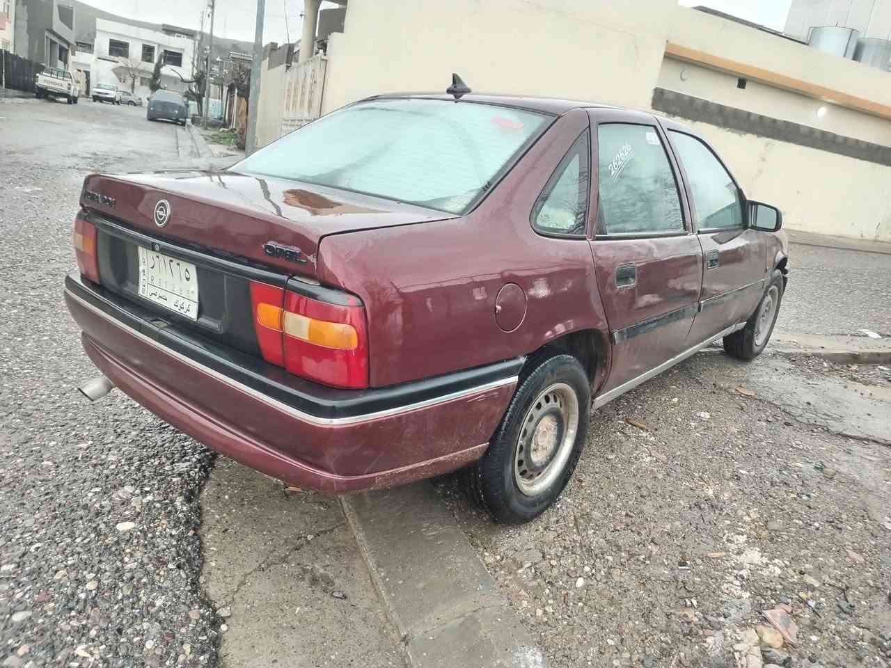 ئۆپڵ ڤیکتر بۆفرۆشتن ئەوەلیات
مەکینە 20مۆدێل 93کارتی بەنزینی هەیە
چوارتایەی لۆکی لەسەرە تاقم پێشی تازەیە 
زۆرتونوتۆڵە ئەلیفرۆی تازەگۆڕاوە 
سعر27گڵاو کەمێ مەجال شوێن چەمچماڵ
***********
***********
