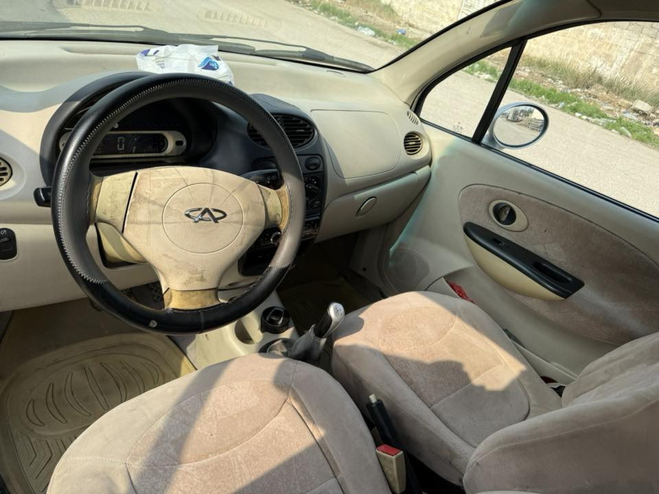 السلام عليكم كو كيو ٢٠١٢ ٤ سلندر كير اوتو
سيارة نضيفة ومصروف عليهة بلكات فيتبم فلتر دهن تخم تايرات وويالة باتري جديد 
رقم بغداد سنوية بأسمي جديدة 
السعر ٣٤
***********
