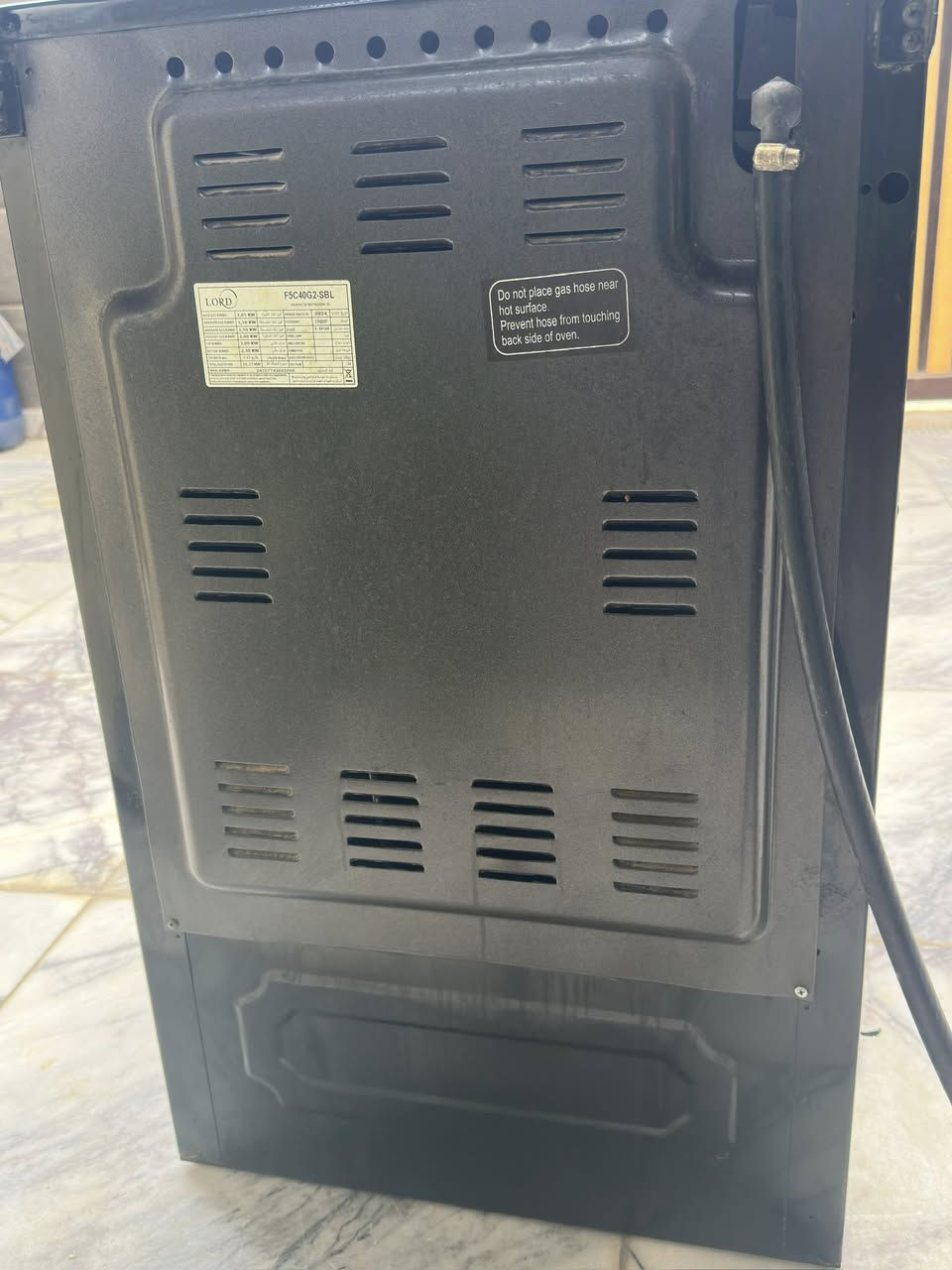 السلام عليكم طباخ البيع نضيف ستعمال شهر واحد (*********** )
