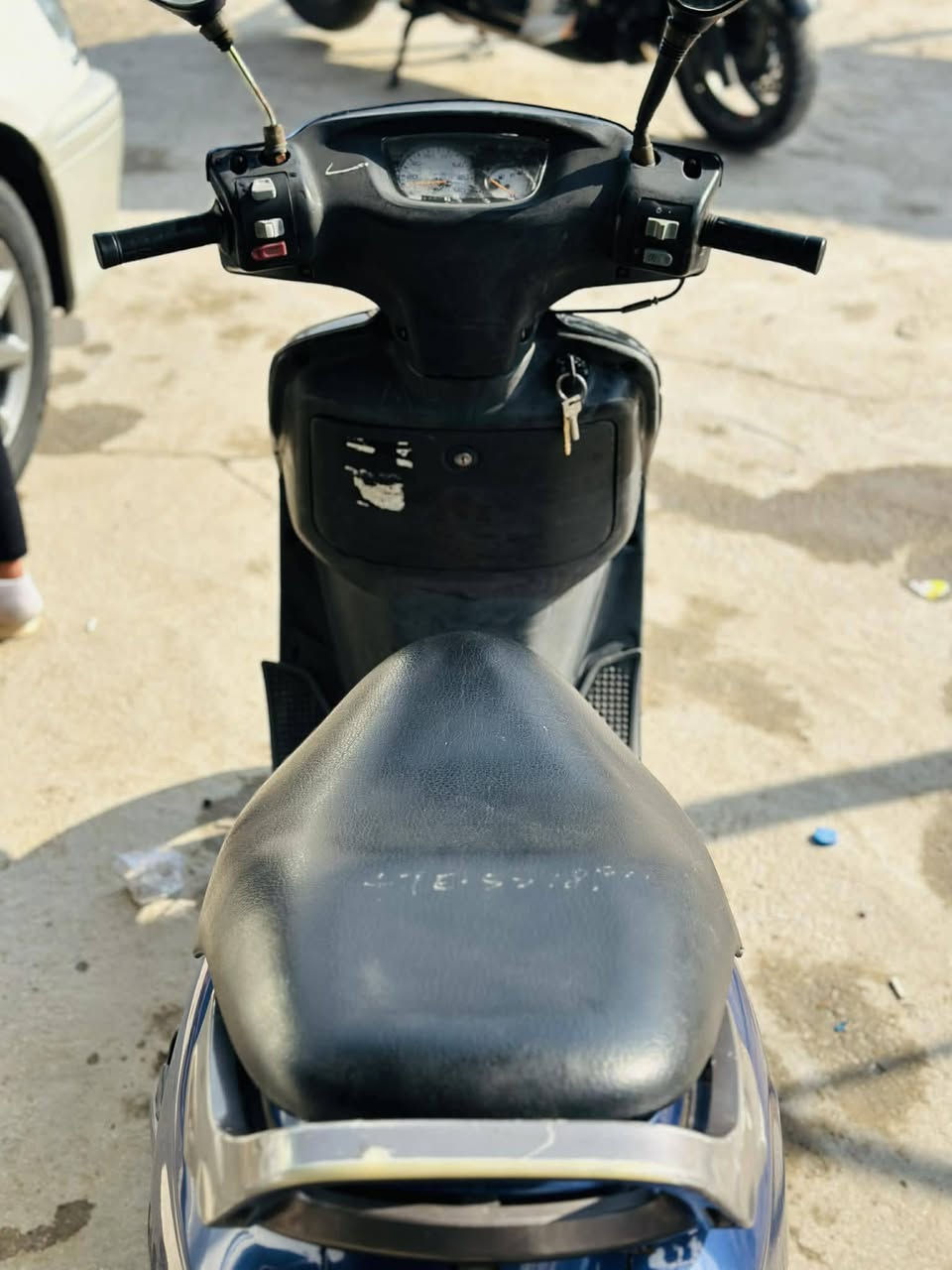 سلام عليكم دراجه فراشه خير من الله كله شغاله سلف هندر ليتات اشاير تايرات جدد مانقصه اي شي مكينه خرسه شلعه او مشي فول السعر 400 مكاني بابل جسر بته ***********
