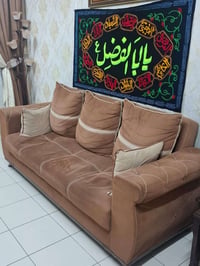 تخم قنفات ٧ مقاعد تركي مودرن نظيف مابي اي ضرر السعر ٤٥٠ الف للتواصل ٠٧...