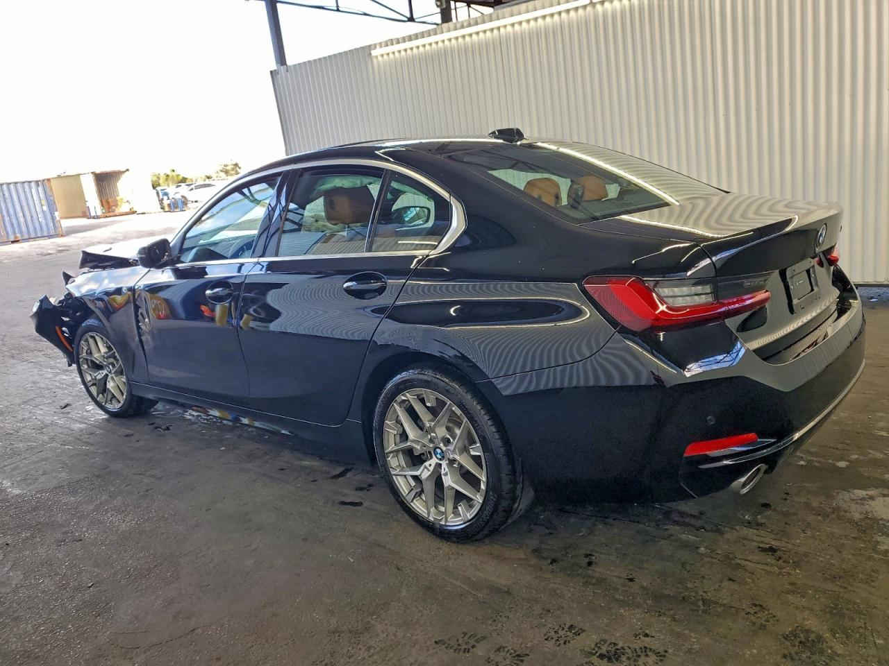 🚨 تنويه مهم
هذه السيارة معروضة بالمزاد الأمريكي 🇺🇸
والمزايدة والشراء تتم عن طريق شركة الماسة 🇮🇶
───────────────
📅 تاريخ المزاد: 
الاثنين :5/1/2026
💰 السعر: يتحدد في المزاد 
2026 BMW 330I
⚠️ الضرر المسجّل :امامي 
📊 الممشى: 908 mi
🛠️ المحرك:2.0L / 4
───────────────
✨ ليش تختار شركة الماسة 
💸 أجور الحوالة علينا!
📝 عمولة الشركة 200💸
📍 نظام تتبع مباشر: تشوف سيارتك لحظة بلحظة
🚛 تخليص كامل عن طريق الشركة بضمان
───────────────
📞 للتواصل:
📲***********
📍 موقع: بغداد اليرموك شارع جامع الشواف مقابل مركز الشرطة
