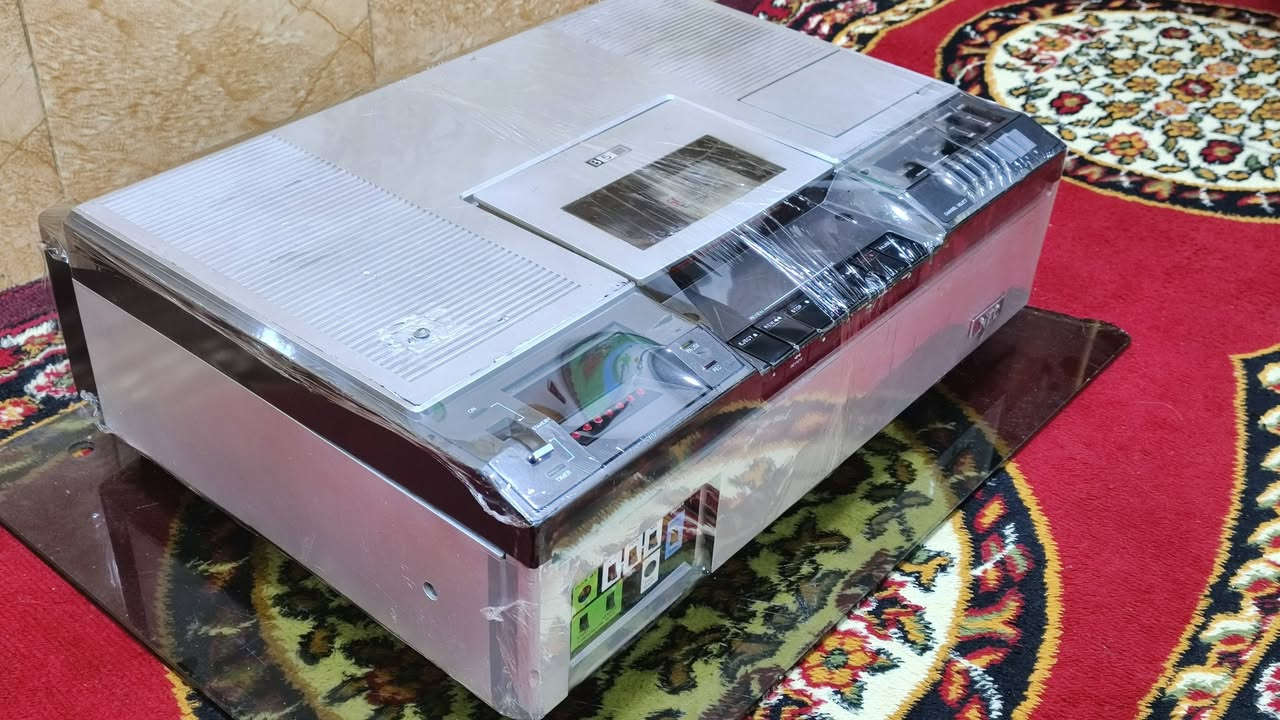 🌹سلام عليكم جهاز فيديو عملاق السوني الأصلي مال الكويت 
🌹فول نضافة الجهاز كدامك الاستفسار عل رقم ***********
او تفضل خاص
