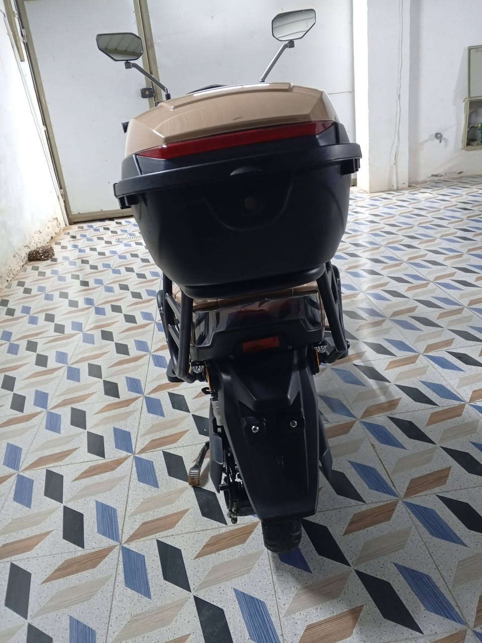 دراجة شحن شبح للبيع
شركة الماسة 
6بطاريات فول 
شغال من كلشي
السعر:700وبي مجال قليل
العنوان:الانبار-الرمادي-6كيلو
للاستفسار اكثر الاتصال على الرقم❤️‍🩹
***********
