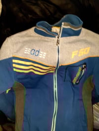 مرحبا هاي الملابس للمحتاج يجي ياخذهم وياهن زوليه واحذيه وجنط رجاا بدون...