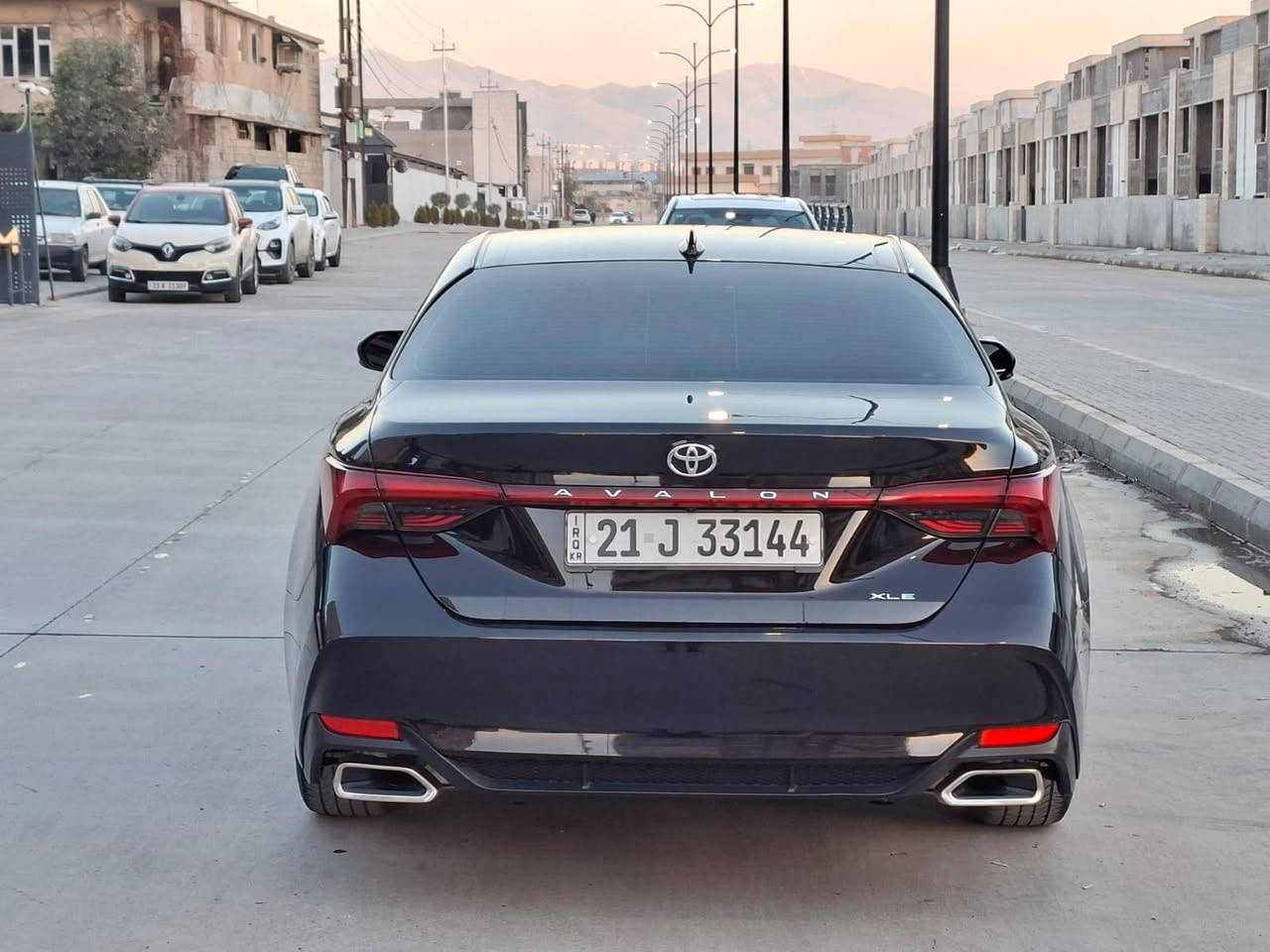 تويوتا افلون 2022 XLE V6 لون اسود كذاب
نظافة السيارة 100 / 100سيارة كلش جديدة لوك نظيفه وكله بشرط مكفولة من كير ومحرك وكهربائيات 

مواصفات أمريكي بدون حادث بدون ايرباك رقم شاصي موجود بالمنشور 
محرك V6 حجم 3500 بنزين ماشية 69ميل
شاشة بصمة كامرا بريك بصمة كوشنات جلد كوشنات تدفئة كوشنات كاربا رادار جانبي رادار أمامي رادار تحديد مسار بعد هواية مواصفات السيارة حيل نضيفة جاهزة مابيها اي نقص بشرط كير محرك تبريد ايرباك كهربائيات بشرط هزة رقم سنوية جديد بسمي السيارة ويا كتاب تضليل 80 / 100 تايرات جديد للإستفسار اكثر اتصل ***********
