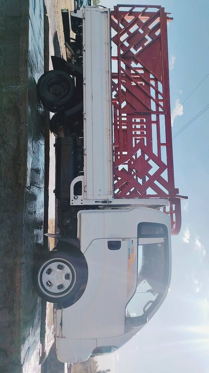 يالله سلام عليكم كيه موديل 
2016.
كفاله عامه فقط دوسه وحده السعر 110 بيهه مجال الشراي.

مكلف بنشر.     رقم راعيهه.  ***********
