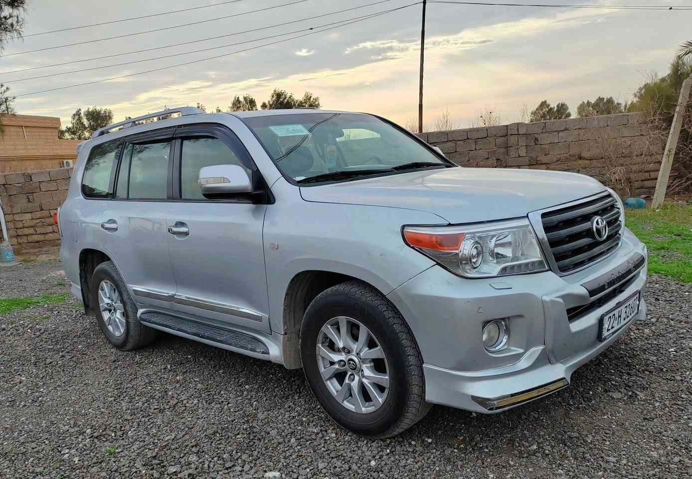 السلام عليكم
للبيع لاندكروز GXR  موديل 2009  رقم اربيل دولي باسمي سنويه مجدد لل 2029  كفاله عامه من الصبغ والفتح والتبديل مواصفات بريم فتحه سقف شاشات تحكم استيرن قفل سنتر لوك تشغيل عن بعد منضومه زنون كامله اصلي بصمات الشركه اثنينهن موجودات  محرك كير مكفولات 6 سلندر جديد ابلادي تخم تاير جديد السياره مابيه نقص  مال جناي  السعر 295 $ 
   العنوان صلاح الدين بيجي مكحول
***********
