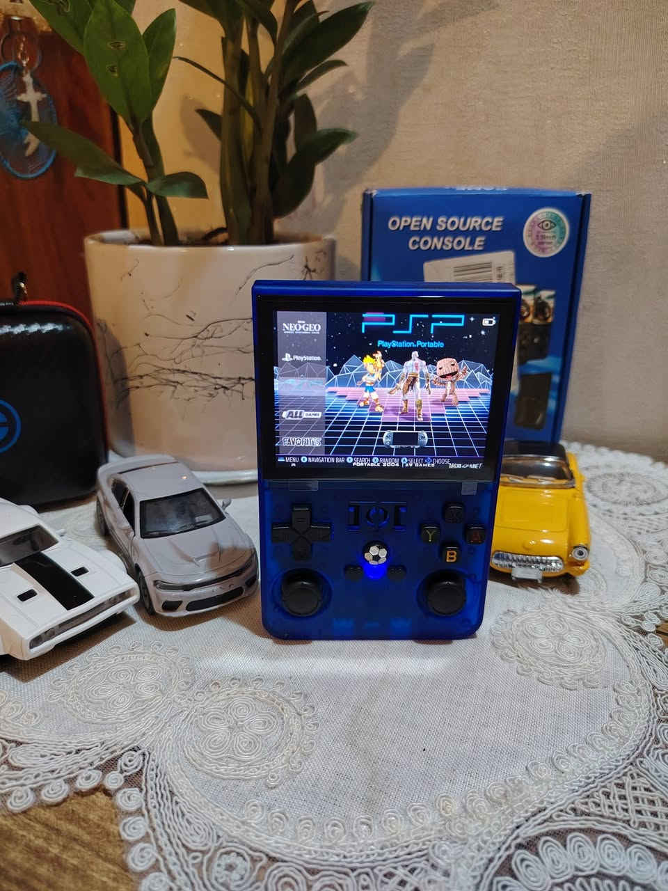 جهاز العاب محمول موديل r36pro
يحتوي على ذاكرة ٦٤ كيكا
يحتوي على محاكيات psp ps1 sega micro gameboy  
ومحاكيات كثيرة 
يحتوي على الاف الالعاب 
يجي معاه حقيبة جلد هدية اصلية 
السعر ٤٠٠٠٠ 
العنوان بغداد شهداء البياع 
***********

