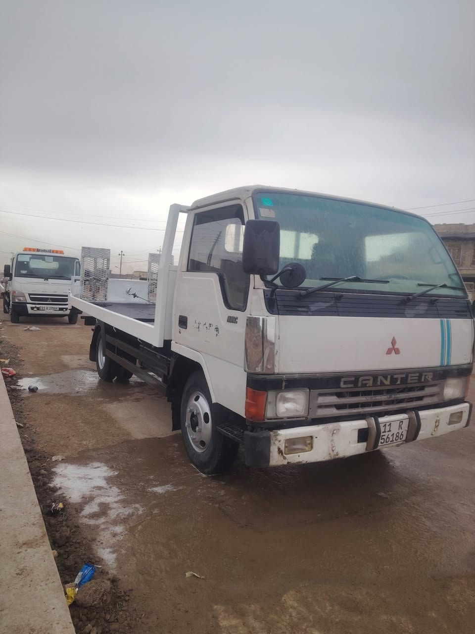 سلام عليكم من رخصه الادمن المحترم كنتر عضم للبيع موديل 1991 كرين سطحي بسنويه بدي ياباني السياره خير من الله كير مكينه صدر تخم تاير جديد سياره بسمي رقم نكليزي بغداد تحويل ثاني يوم المكان الزعفرانيه
السعر 130 وبيها مجال للشراي. ***********
