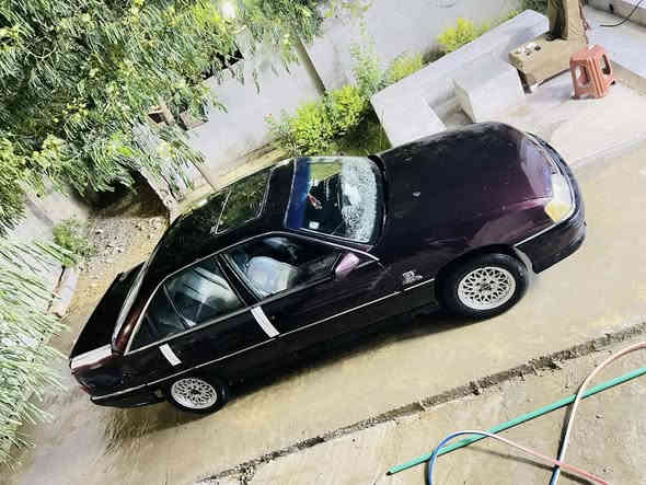 البيع سياره اوميكا  موديل 1991
لون أسود بذنجاني 
رقم كركوك 
مشروع وطني تحويل ثاني يوم 
سنوي لحد 2028
مواصفات سقف سلايت و جام كهربائي تخم تاير جديد وصدر جديد كير ومحرك بلادي
رقم موبايل *********** رقم صاحب سعر 34 شرط تاخذ
