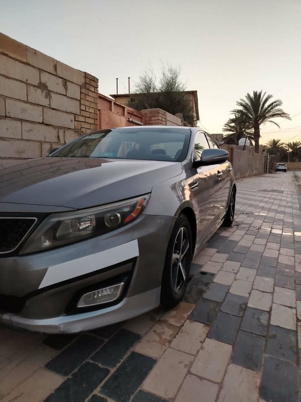 السلام عليكم 
للبيع اوبتمه 2015 امريكي 
ضربتها جاملغ وباب بره وهنا نرش بيها جاملغ وباب يعني ابيعلك صفحه بدون دواخل 
بسمي سنويه لل ٢٧ 
السعر ١٠٠ وبيها مجال 
للستفسار اتصل ع ***********
