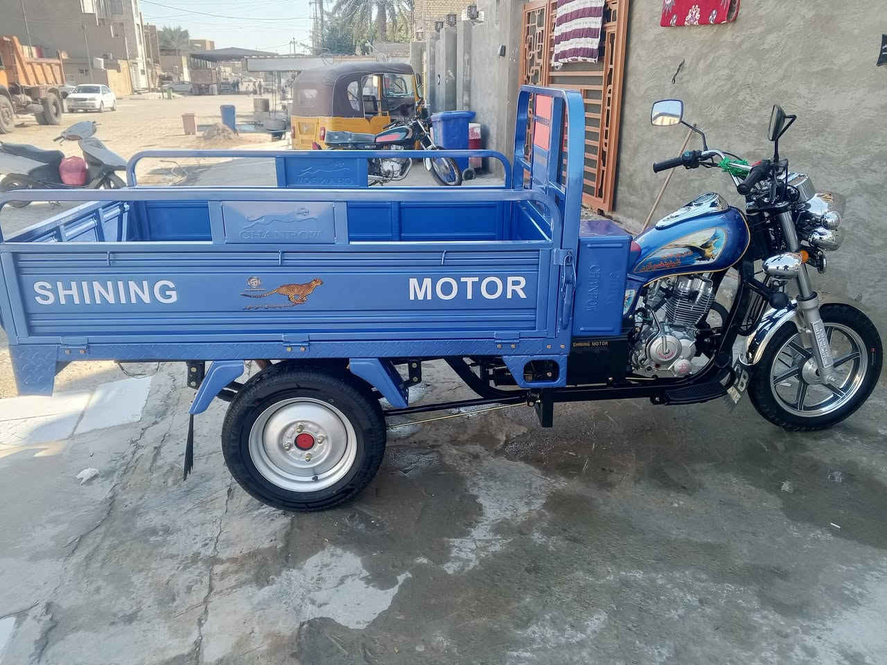 سلام عليكم ستوته جمره للبيع جديده صارله 11يوم من طلعتها من الوكاله دهن مال شركه بعده ما مبدل وما طالع بيها سعر 3,200 وبيها مجال
وشراي هاذه رقمي يتصل ***********
