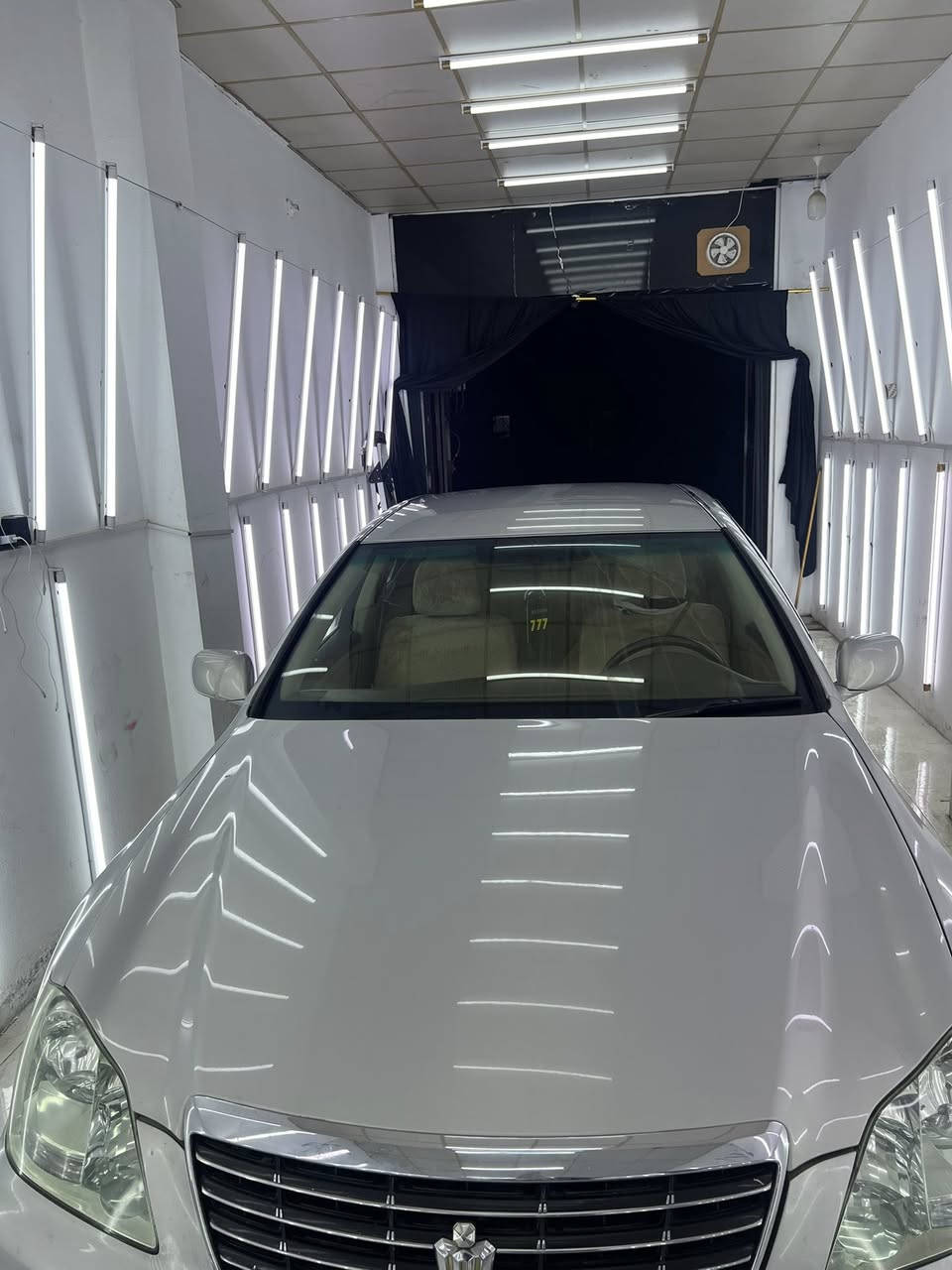 .
ماشااللە لە ماڵی هەموو لایەک
شاهینە 
موس موس موس
٢٠٠٥ 
بەحری
١٨٠ گێڕو مەکینە بچوک
ناوزەرد دوو دوگمە
یەک پارچەی ئەوروپایە سۆنەرەکەیم داناوە
تایەو ویلی تازەیە یەک مانگە بۆی بەستراوە سفرە
ڕۆنی گێڕو مەکینەی تازە گۆڕاوە
سەقفی زۆر جوانە
سەر دەشبووڵی زۆر جوانە
١٣٦ هەزاری حەقیقی ڕۆشتووە
سەیارەکە ماڵانە هی دەس مەعرەز چی نیە
کامل کامل مەسرەف کراوە تێر مەسرەفە
سعری ٦٠ گەڵاو مەجالێکی برایانە
ژ.م

0776 699 44 09
شوێن هەڵەبجەی تازە(شارەزور)
مشتەری نیت سەری خۆمو خۆشت مەیەشێنە
