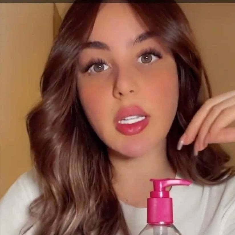 سيروم شعر 
اليغانس بلاس - ELEGANCE plus 
سيروم مغذي للشعر بخلاصة الالوڤيرا
وجوز الهند ❤️❤️
-  يساعد على معالجة الشعر المتجعد

- مثالي لجميع أنواع الشعر


**إذا كنت صاحب هذا الإعلان وتريد حذفه لأي سبب، رجاءا أرسل رسالة إلى الدعم الفني**