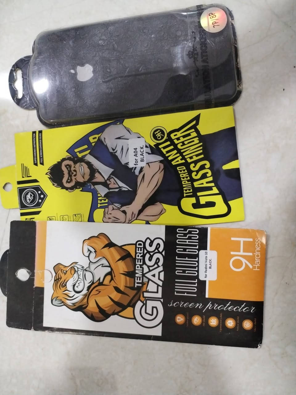 كفرات 390 مشكل من A10 وصاعد ايفون اندرويد لاصق مشكل فوك ال 400 الي يفيده يجي خاص او اتصال واتساب *********** باقي الصور ع الخاص
