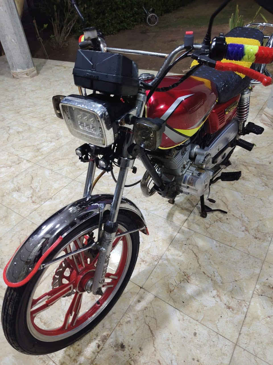 دراجه سيفان خمسه كير سلف هندر موديل 22خمس اوراق بيه فقط نمره ال الثالث متجي السعر 500وبيه مجال مكاني واسط العزيزيه قرب مطعم عبدلله السياحي الهاتف ‏‪***********‬‏
