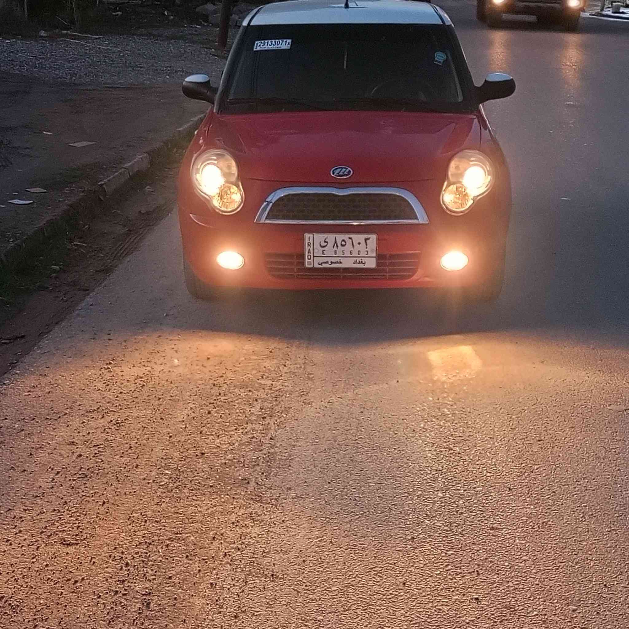 $$49
***********
ليفان مستر بن 2013 صبغ فقط قبر صندوق بدون طخه وبدون معجون رقم بغداد مشروع وطني ماشيه 136 الف سياره حيل جديده  شرط تحويل ومكينه اثر نفخ
