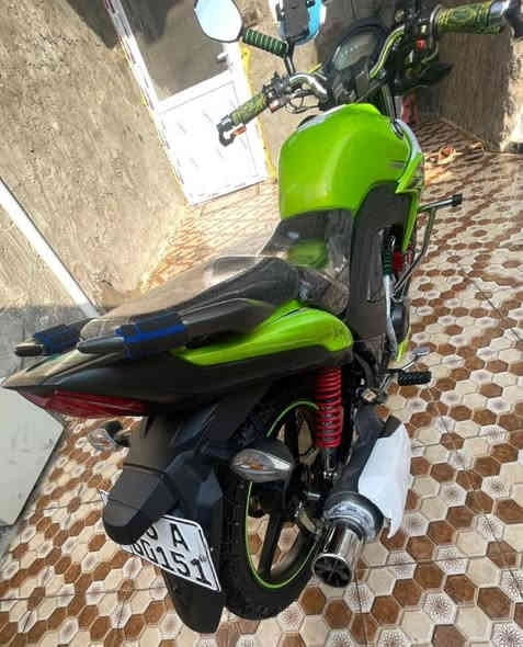 السلام عليكم للبيع موطور هاوجي ka
موديل 23 مسجل بأسمي رقم انكليزي مكفول كفالة عامه العنوان الرمادي السعر 19وبي مجال بسيط 
للاتصال ‏‪***********‬‏
