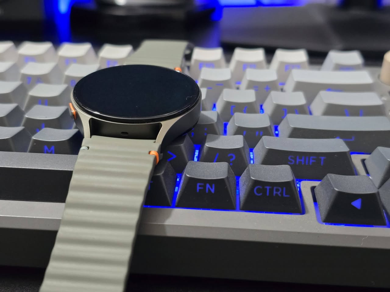 ساعة سامسونك Samsung Galaxy watch 7
الحجم 44mm
نضيفة كلش مستخدم قليل كلش 
اللون الاخضر و الرصاصي
سعره 150 الف دينار
مكاني بغداد الدورة 
ماعندي توصيل


**إذا كنت صاحب هذا الإعلان وتريد حذفه لأي سبب، رجاءا أرسل رسالة إلى الدعم الفني**