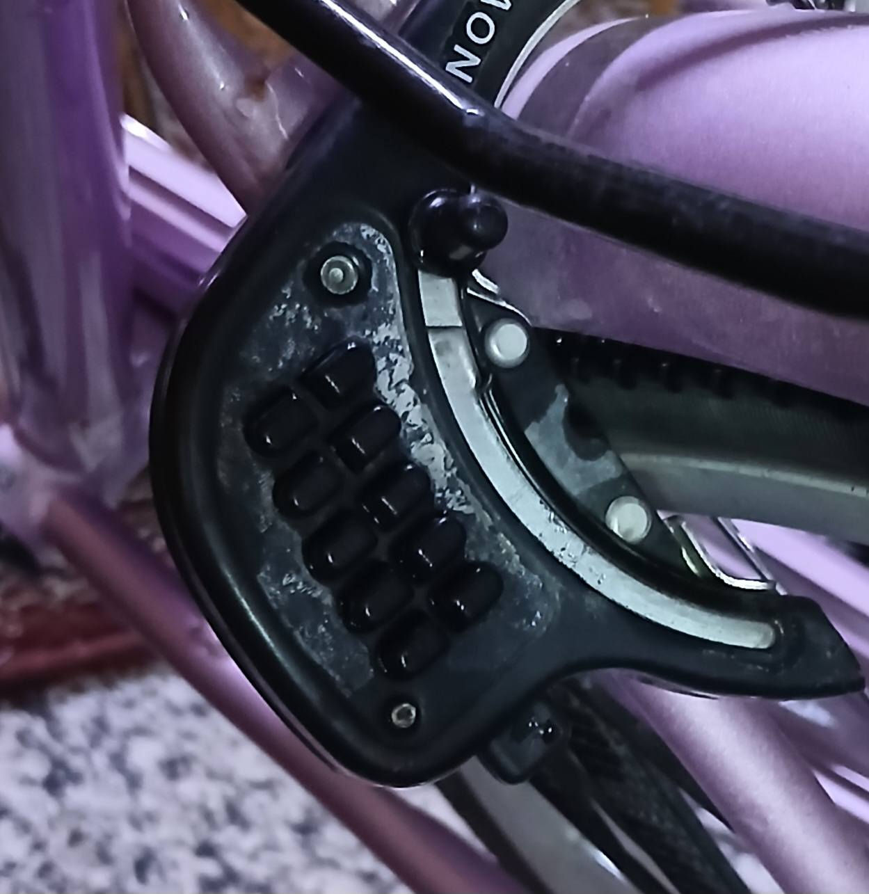 بلاش بلا ش بلاش 

السلام عليكم 
باسكل بناتي شركه BD للبيع ياباني اصلي وليس تجاري مديل ٢٠٢٢ النضافه ٩٨%الون مميز باسكل جديد احله من الصوره ما ناقصه برغي كامل ماصار شهرين من اخذته من شارع فلسطين الباسكل بي قفل اصلي ابو الرموز شغال  ويا ٣ مساطر هديه المكان بغداد الدوره ماكو توصيل 
للتواصل الرقم *********** 
السعر  اني ماخذه ب١٦٠ وعارضه ب١٢٠ وبي مجال شي بسيط ا
