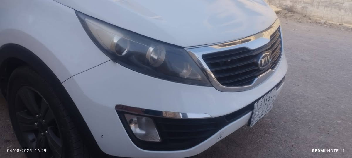 سياره موديل 11كير مكينه كفاله تخم تاير تبريد شغال بيه صبغات وطكه سعر 110بيه مجال ***********
