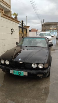 BMW 735 (25 ورقه وبي مجال ) كير اوتوماتيك محرك فل 3500 اربع تايرات جدي...