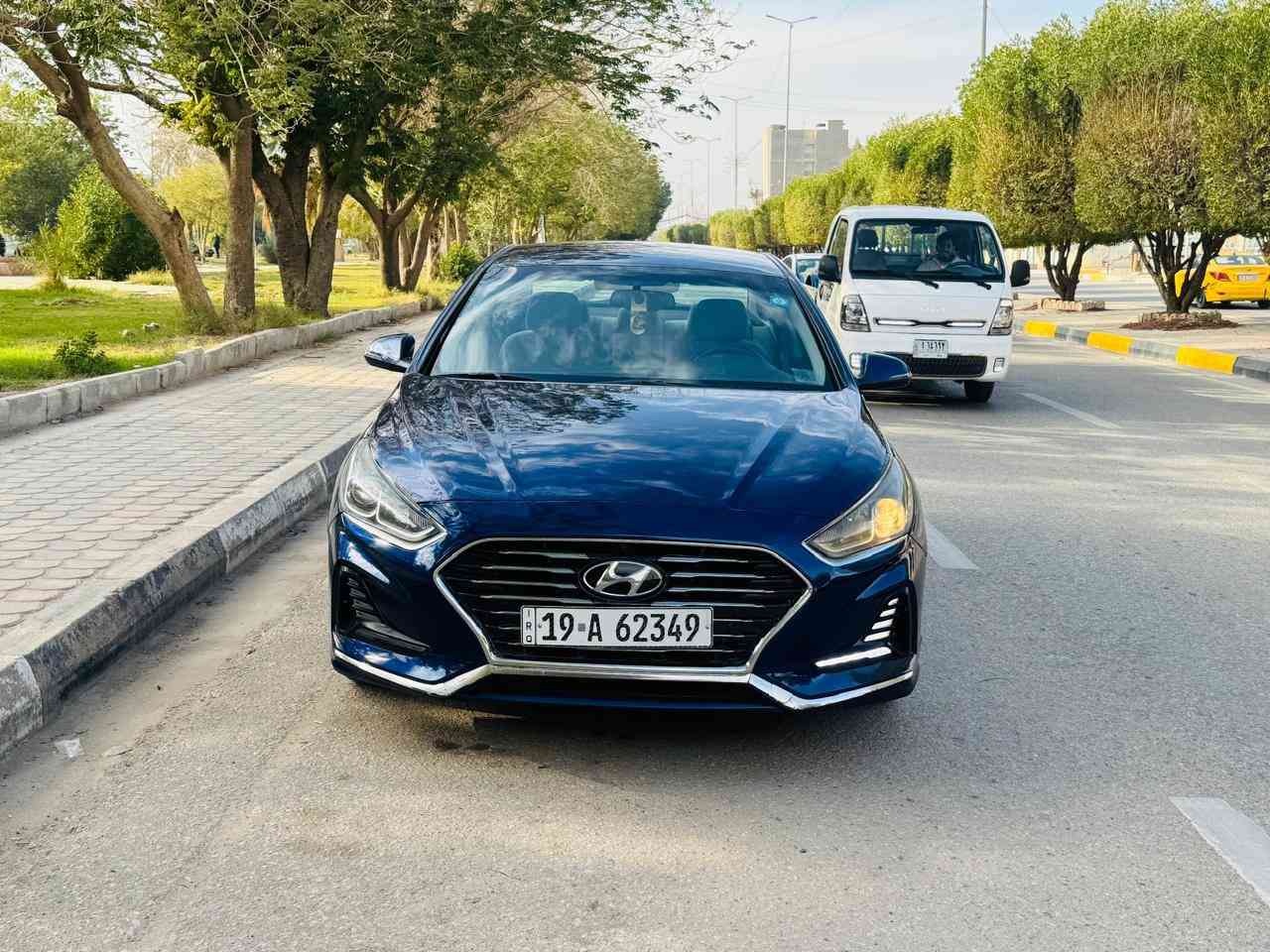 سوناته موديل 2019وارد امريكي حادثه جاملغ وبنيد وبيه باب صبغ كلير السعر 128قابل للتفاوض للستفسار اكثر اتصال علئ الرقم ***********مواصفات السياره فول مواصفات عده الفتحه سبورت بصمه بصمه ابواب تحكم استيرن مثبت سرعه كامره شاشه كشنات كهربايه نضام ايكو شحن لا سلكي قطعتين تبريد رادار جانبي حساسات مكينه وكير مكفولات تخم تاير حداديه جديده رقم كربلاء نكليزي مكان السياره كربلاء
